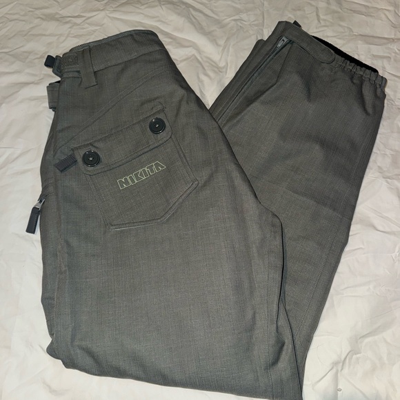 Snow pants - Picture 1 of 3